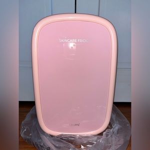 Teamí: Skincare Fridge!